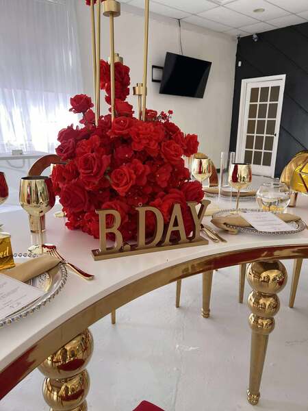 Honey Beeyond Studio - HTX