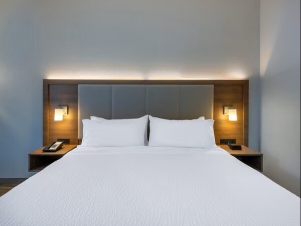 Holiday Inn Express State College