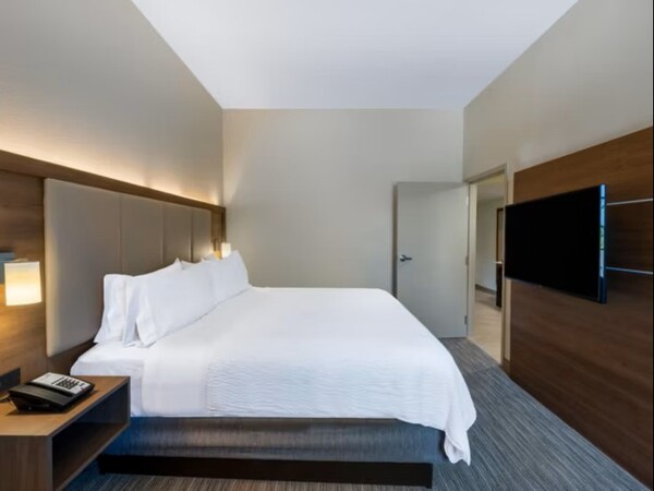 Holiday Inn Express State College