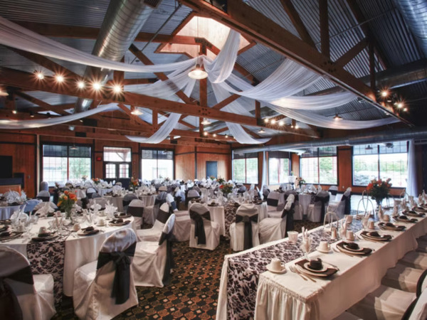 The Holiday Inn Hotel & Suites St. Paul NE - Lake Elmo