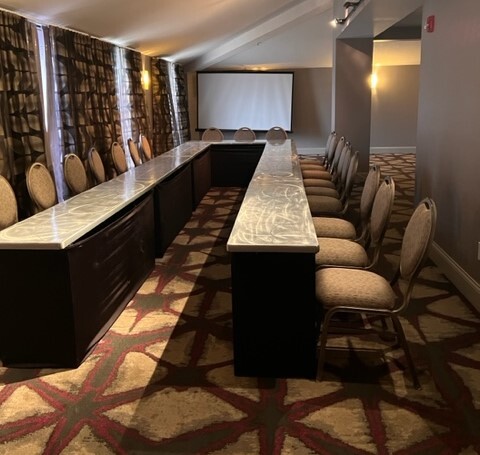 DoubleTree by Hilton Hotel Decatur Riverfront