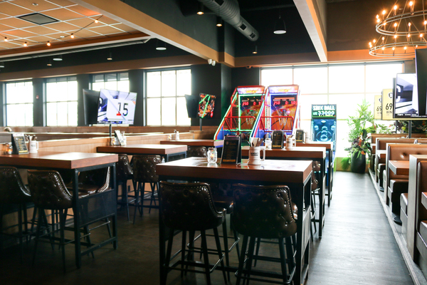 The Banquet Bar - Mahogany