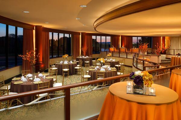 DoubleTree by Hilton Washington Dulles Airport