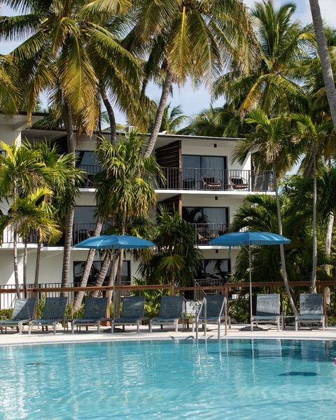 La Siesta Resort & Villas