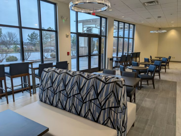 Holiday Inn Express & Suites Carbondale - University Area