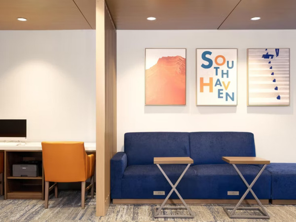 Holiday Inn Express & Suites Carbondale - University Area