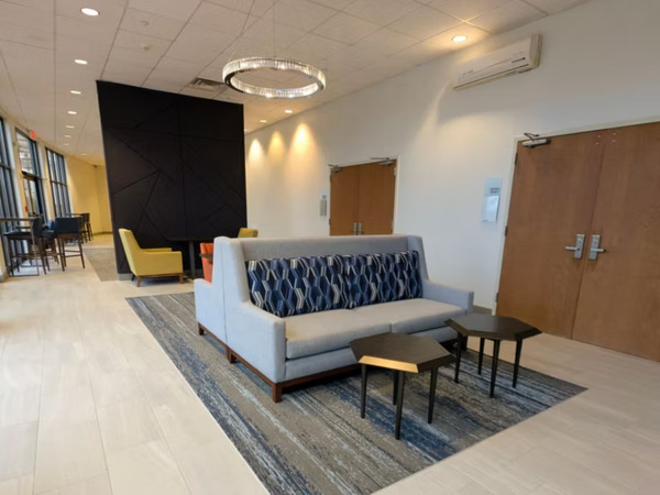 Holiday Inn Express & Suites Carbondale - University Area