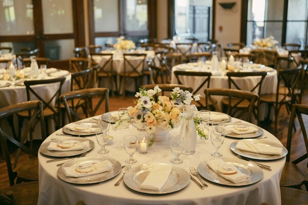 Isadora Oliveira Events LLC