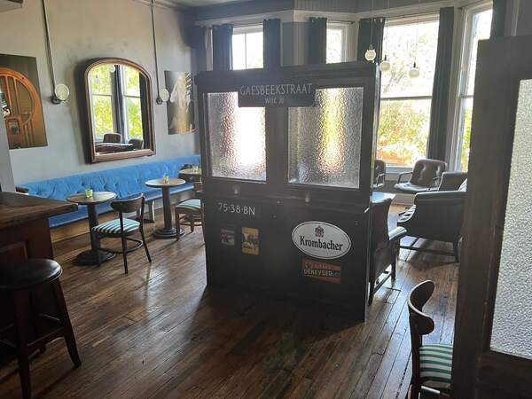 HM Franks an O'Shea's Pub