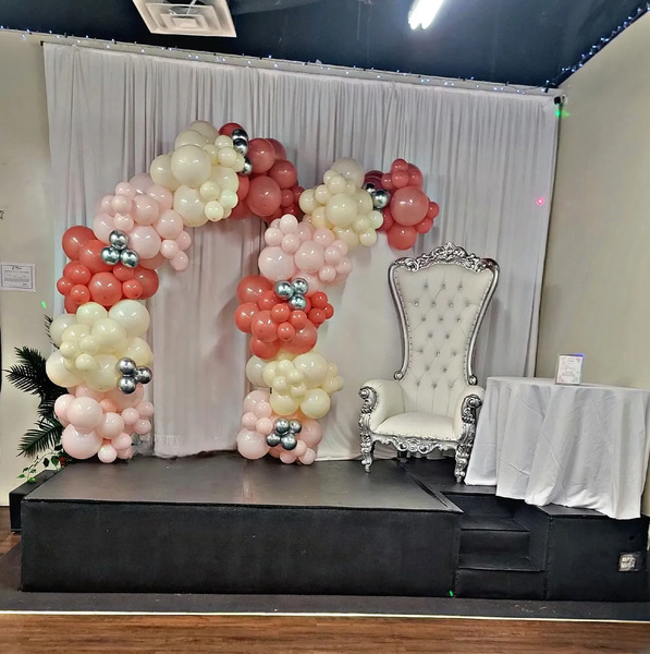 The Venueiztic "Richardson"