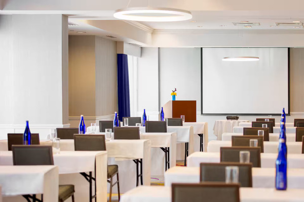 The DoubleTree by Hilton Hotel Savannah Historic District