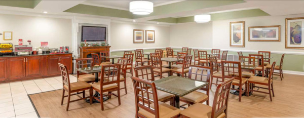 Best Western Plus - Governor's Inn