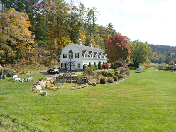 New River Escape Barn