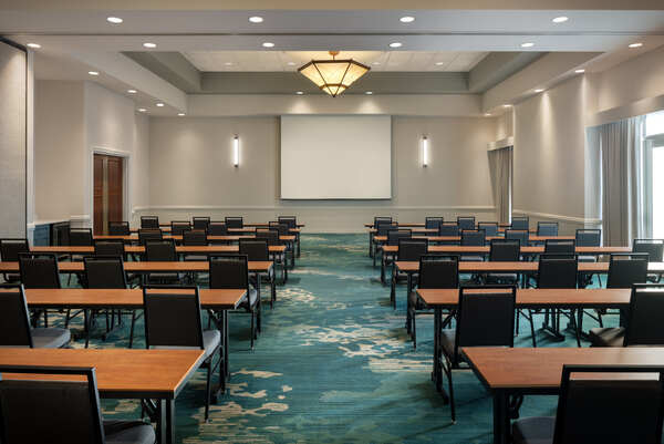 Embassy Suites San Marcos Hotel Conference Center & Spa