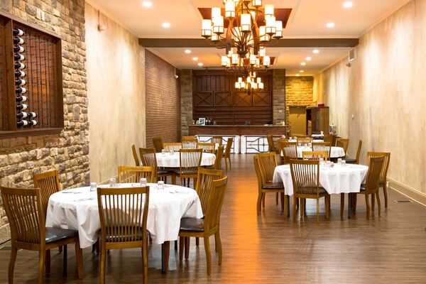 Ezio's Italian Restaurant & Catering