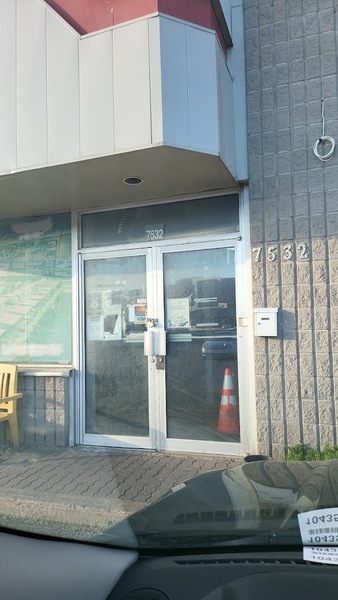 Bloomex Montreal Flowers & Gift Baskets