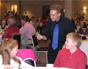 Magician Larry Maitin