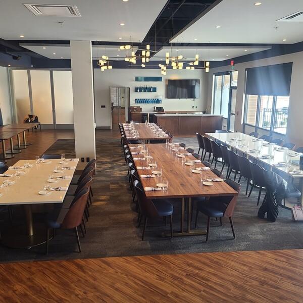 Claude's Bistro & Bar