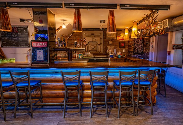 M Montreal Hostel - M Bar