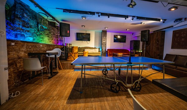 M Montreal Hostel - M Bar