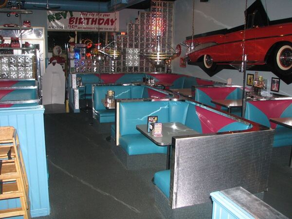 Melanie Pringles Restaurant