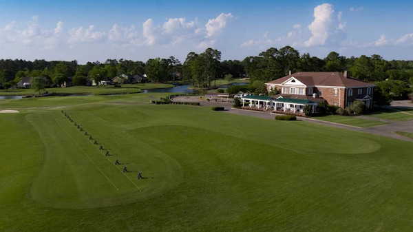 River Hills Golf & Country Club