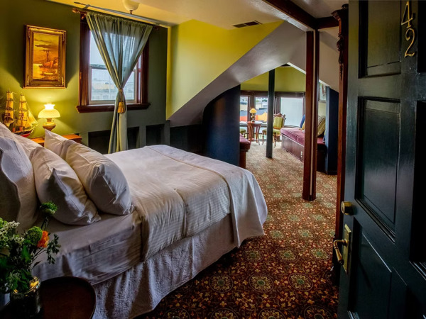 Historic Eagle House