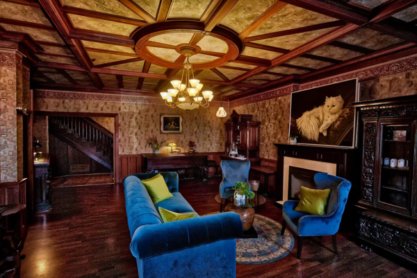 Historic Eagle House