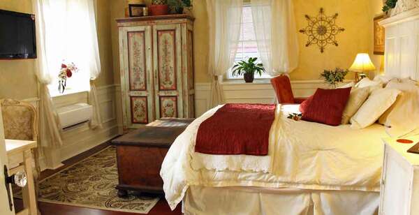 1777 Americana Inn B&B & Black Forest Brewery