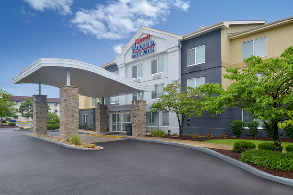 Fairfield by Marriott Inn & Suites Pittsburgh New Stanton