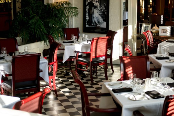 The Commodore Bar & Restaurant