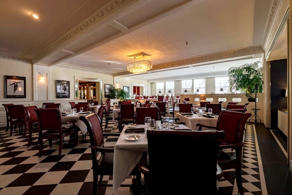 The Commodore Bar & Restaurant