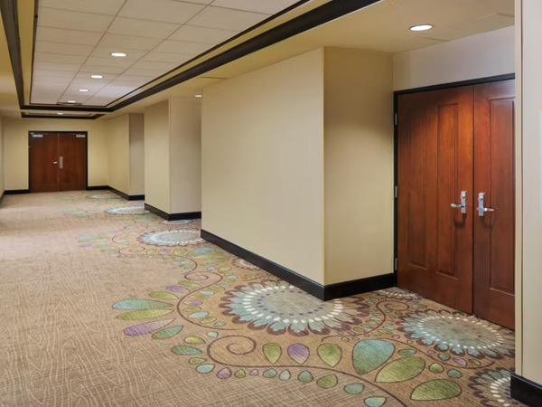 Holiday Inn Grand Rapids Airport