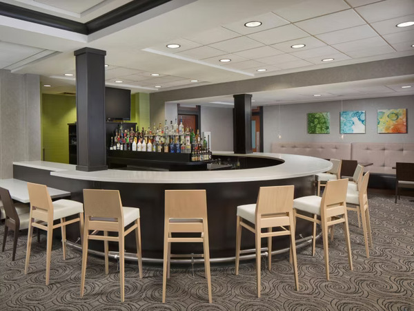 Holiday Inn Grand Rapids Airport