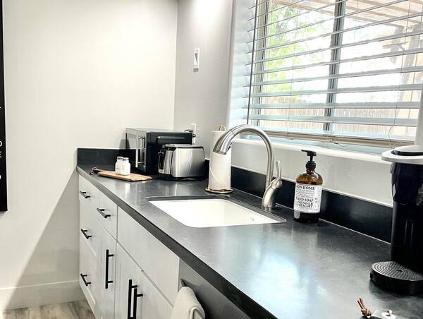 Primrose Inn and Suites