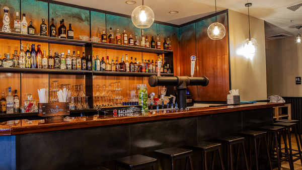 80 PROOF / Barracuda Bistro & Bar