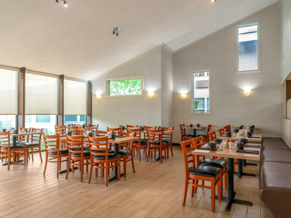 Holiday Inn Cape Cod - Hyannis