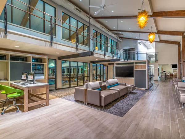 Holiday Inn Cape Cod - Hyannis