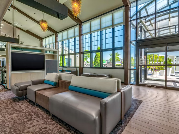 Holiday Inn Cape Cod - Hyannis