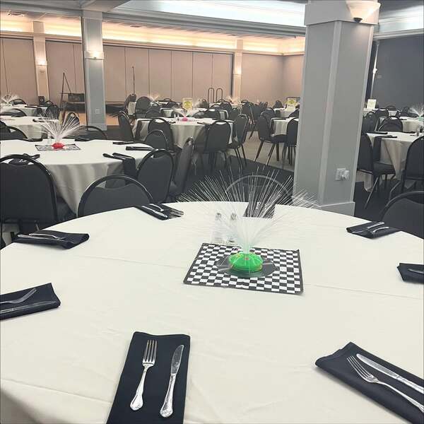 Mesenburgs' Plaza Place