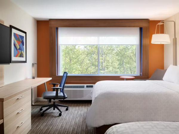 Holiday Inn Express Heath-Newark Area