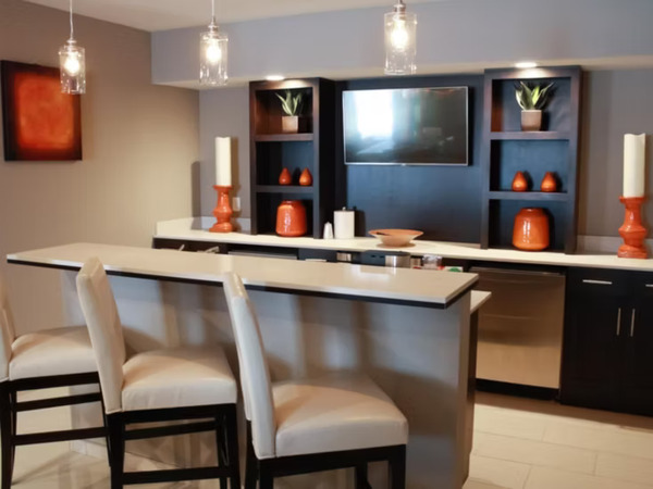 Holiday Inn Hotel & Suites Davenport