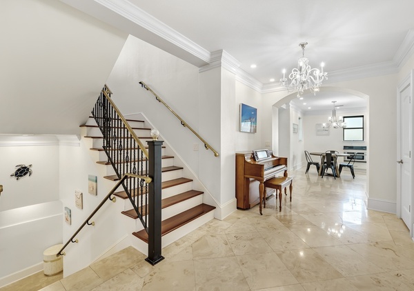 Bella Villa Estate