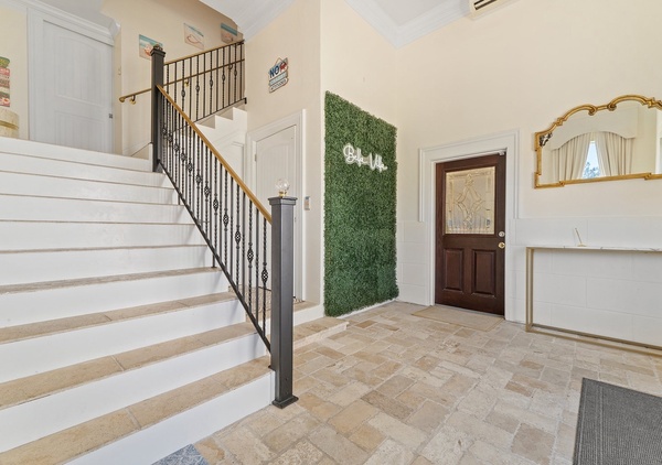 Bella Villa Estate