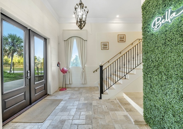 Bella Villa Estate