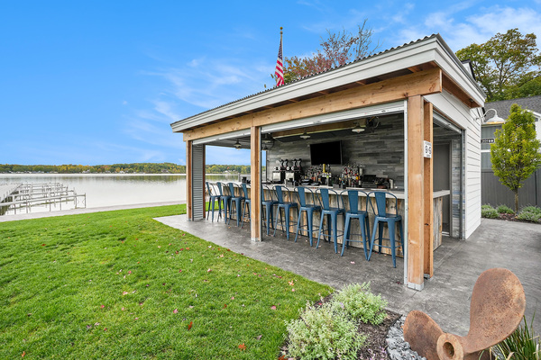 Smugglers at North Shore