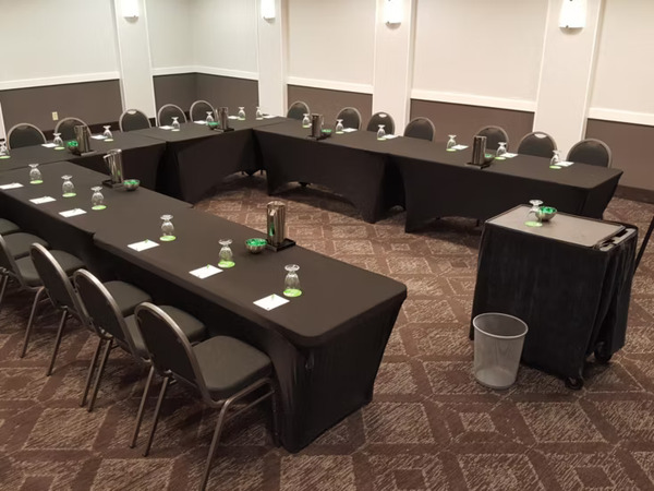 Holiday Inn Bloomington Airport South - Mall Area