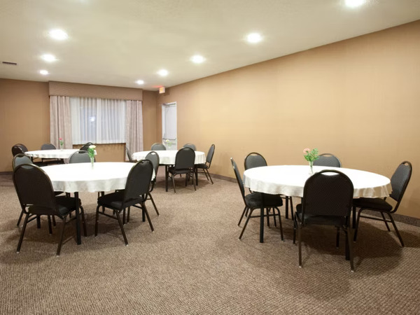 Holiday Inn Express & Suites Torrington