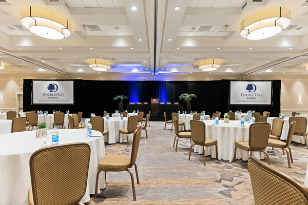 DoubleTree by Hilton Hotel San Diego - Mission Valley