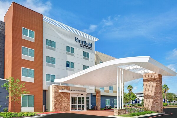 Fairfield by Marriott Houston Webster/NASA